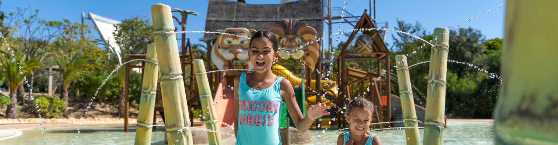 Magic Natura Animal, Waterpark & Polynesian Resort - Benidorm - Magic Natura Animal, Waterpark & Polynesian Resort - Benidorm -
